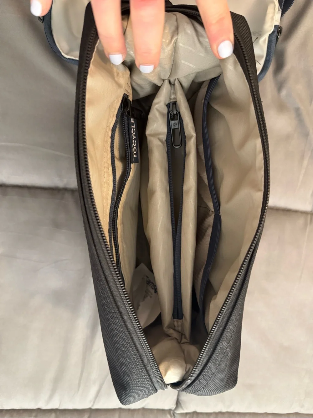 Samsonite Black toiletry bag